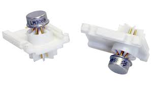 Voltage Comparator