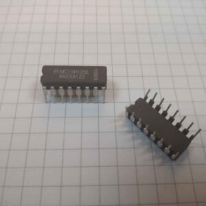 Quad Mecl−to−TTL Translator